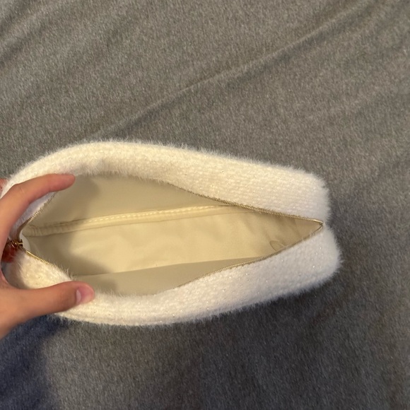 Chabel Cream Accessory Pouch - Picture 4 of 6